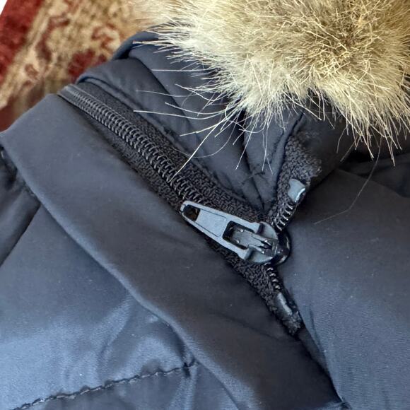 Michael Kors Black Puffer Coat - Detachable Faux Fur Hood- Women's Size XL - Picture 5 of 9